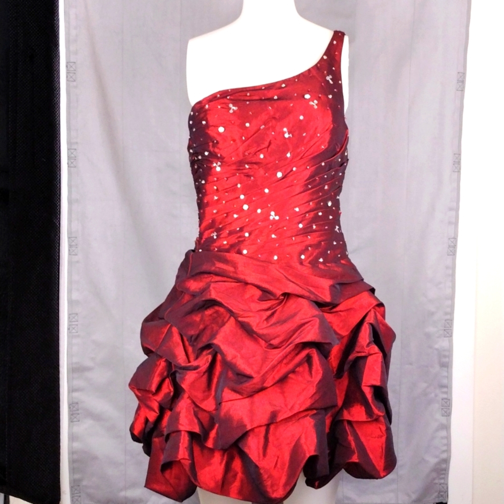 Cinderella Divine One Shoulder Burgundy Formal  Mini Dress